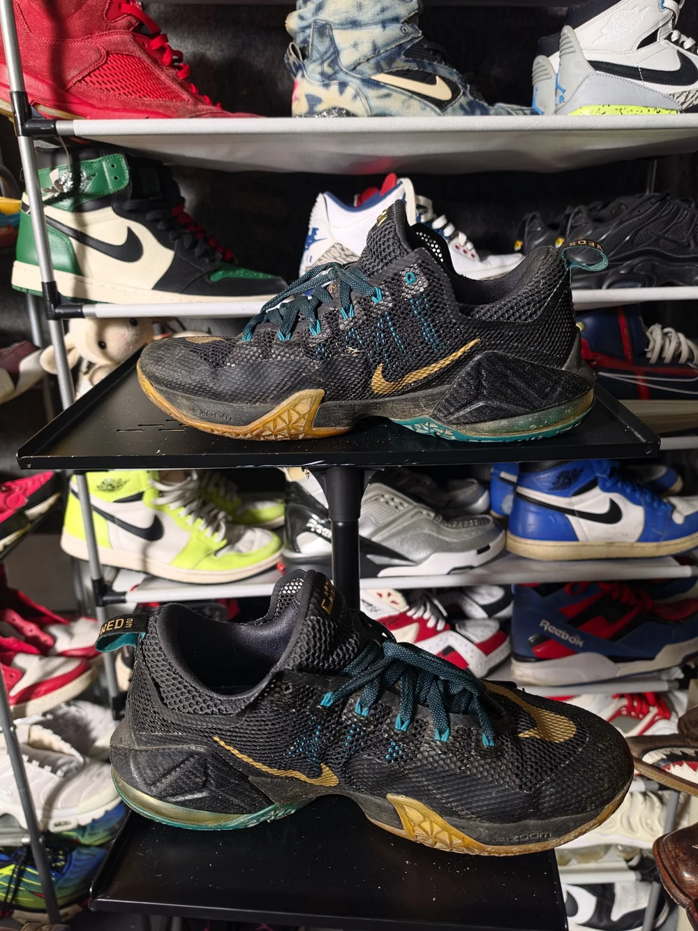 🔥 Nike Lebron 12 Carbon Fiber SVSM Men’s Size 11 Black Gold Low